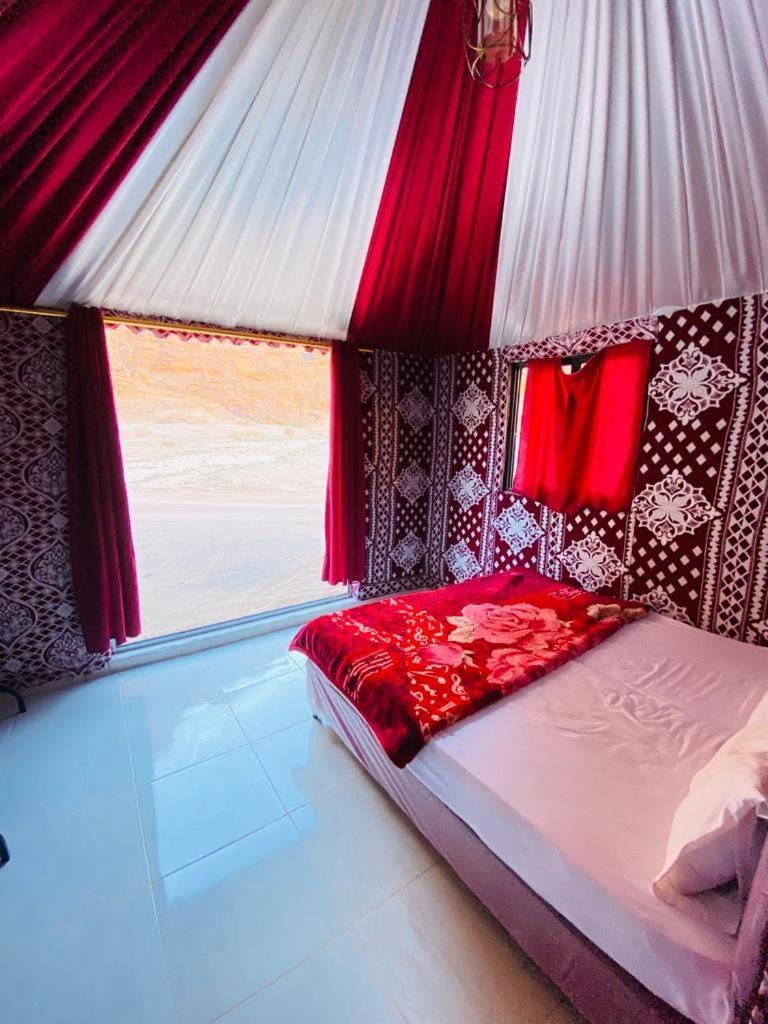 Sunrise Luxury Camp Ξενοδοχείο Ουάντι Ραμ Εξωτερικό φωτογραφία