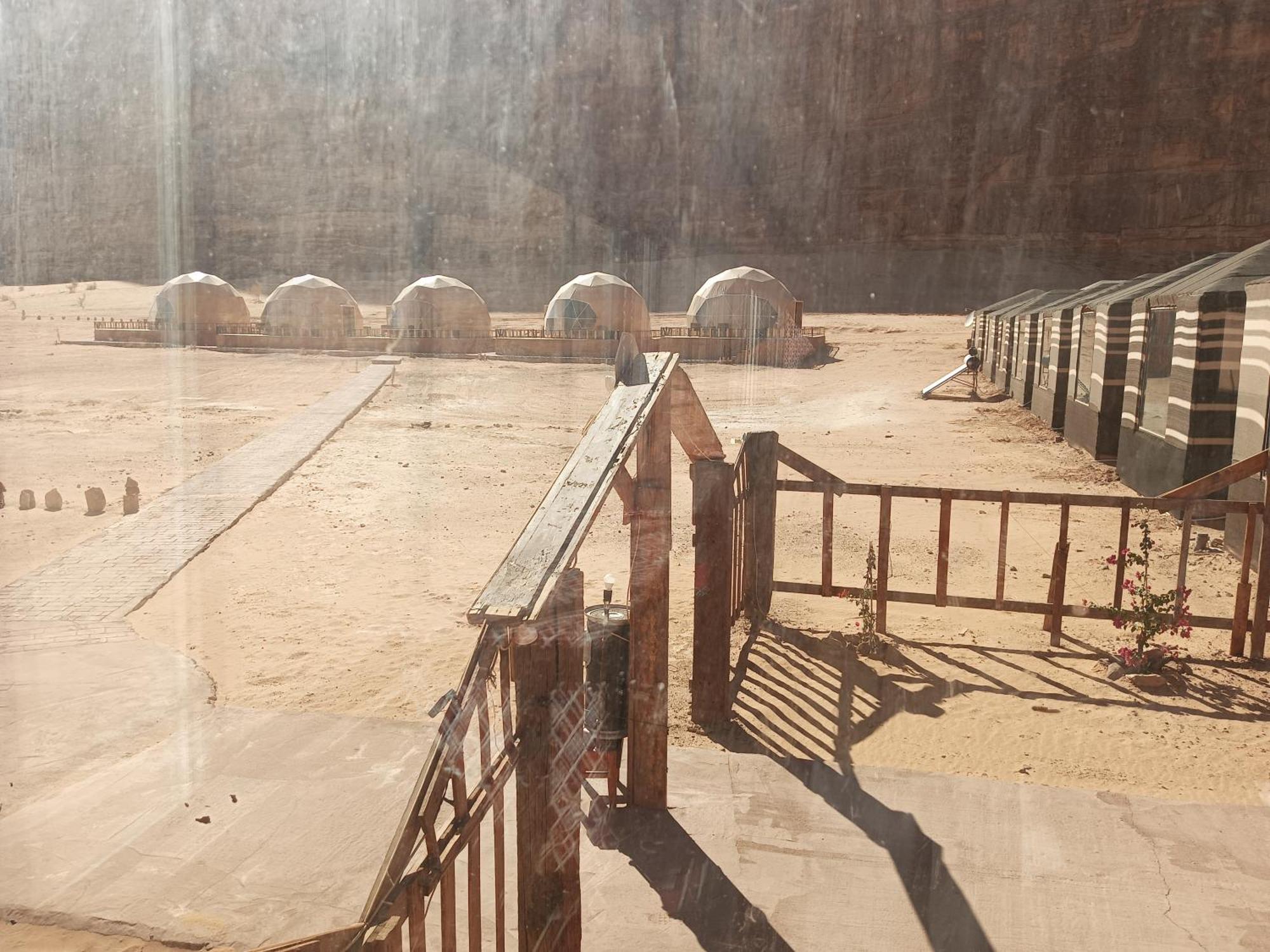 Sunrise Luxury Camp Ξενοδοχείο Ουάντι Ραμ Εξωτερικό φωτογραφία